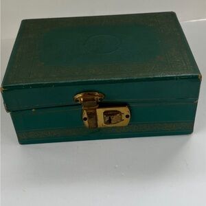 Vintage Green Jewelry Box 7.5”x5.25”